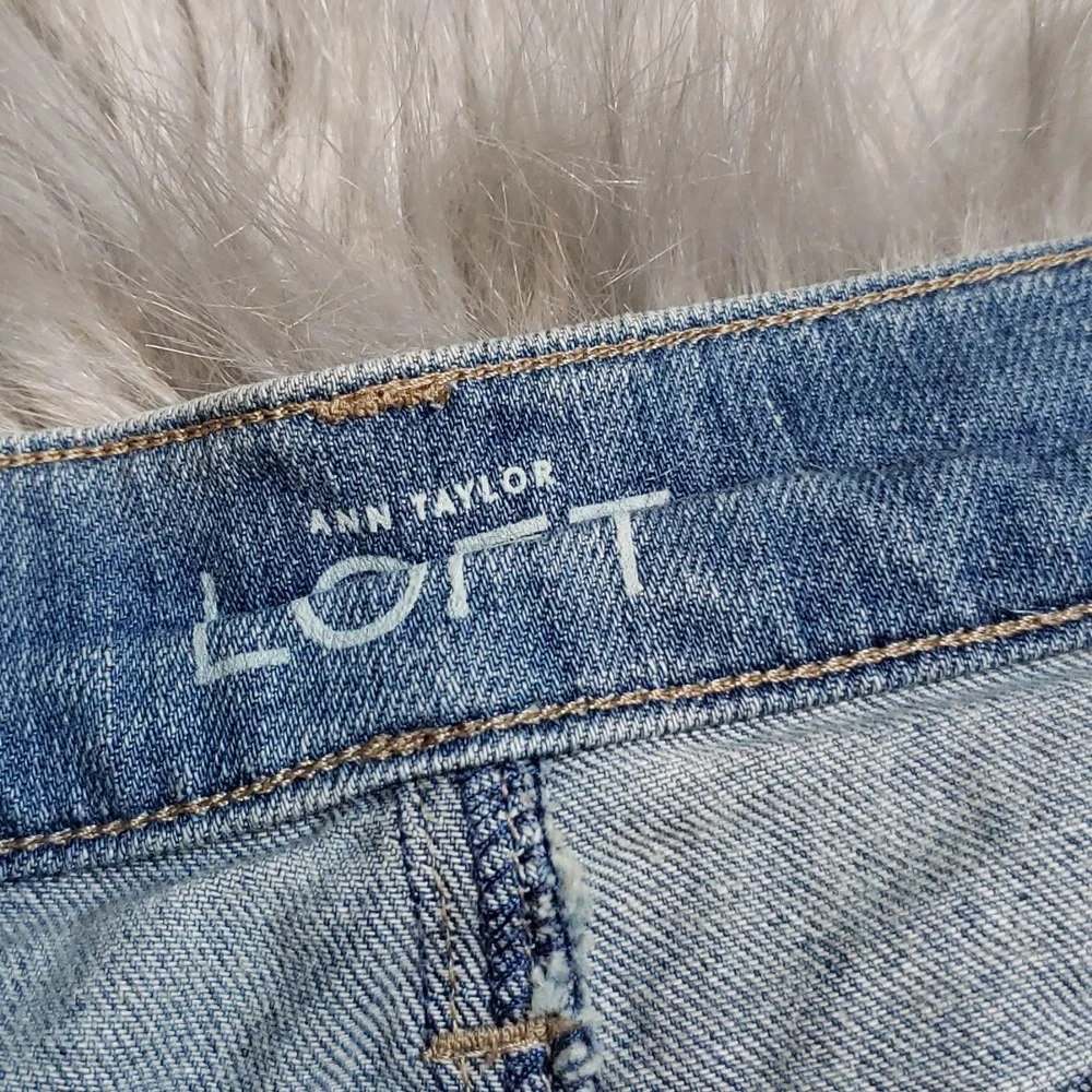 LOFT Modern Skinny Jeans size 12 P - Picture 3 of 9